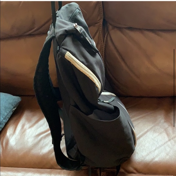 Used Nike basketball bag